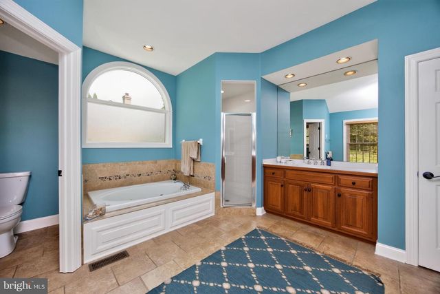 1051 HAVERHILL RD, Chester Springs, PA 19425