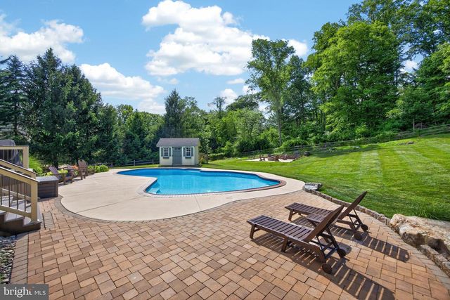 1051 HAVERHILL RD, Chester Springs, PA 19425