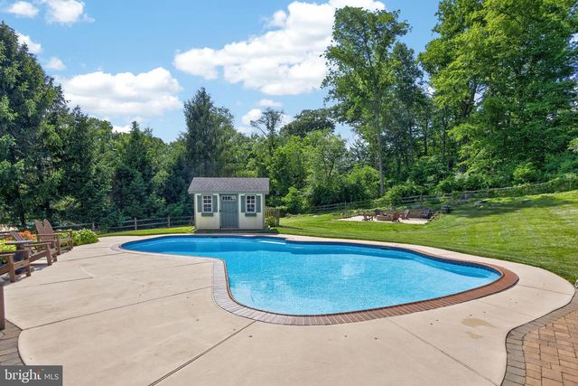 1051 HAVERHILL RD, Chester Springs, PA 19425