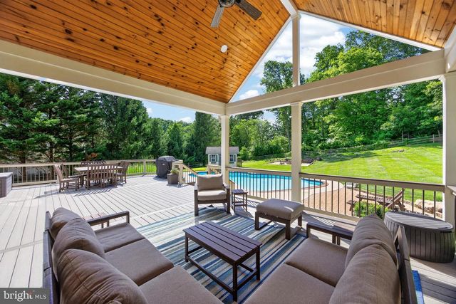 1051 HAVERHILL RD, Chester Springs, PA 19425