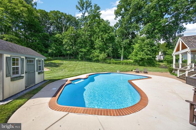 1051 HAVERHILL RD, Chester Springs, PA 19425