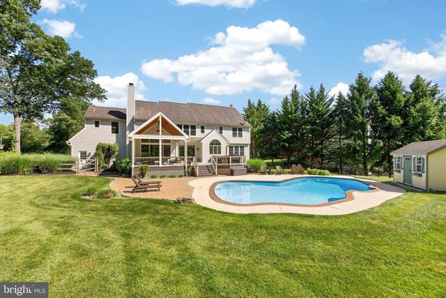 1051 HAVERHILL RD, Chester Springs, PA 19425