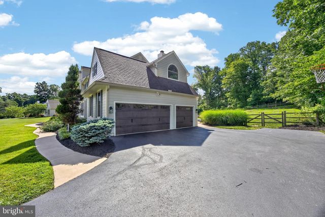 1051 HAVERHILL RD, Chester Springs, PA 19425
