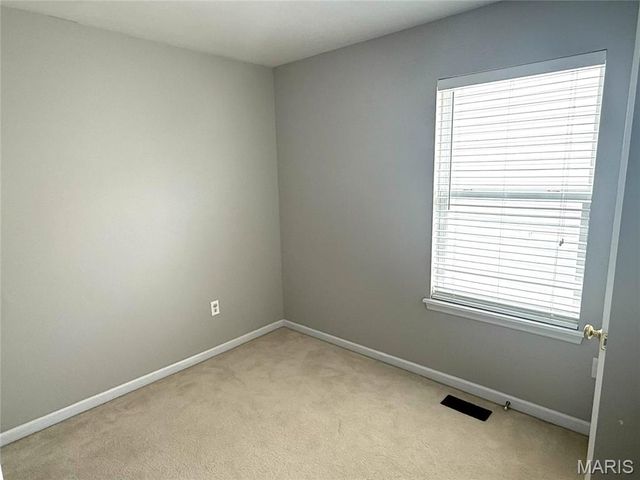 155 Roxbury Drive, O'fallon, MO 63366