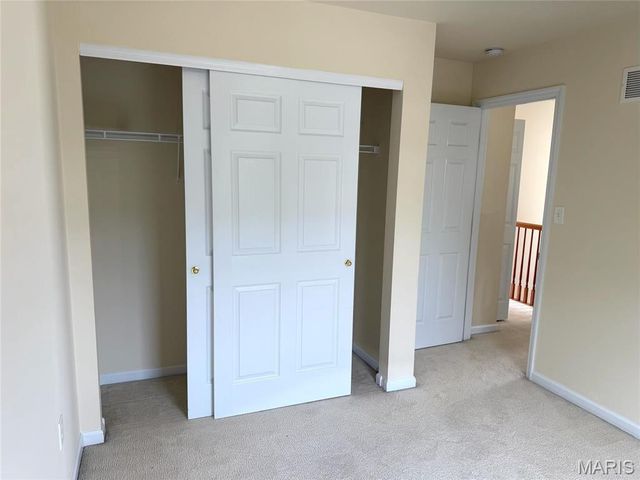 155 Roxbury Drive, O'fallon, MO 63366