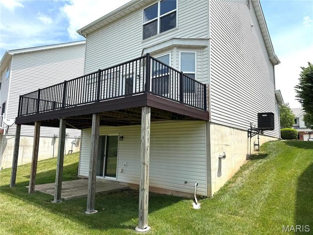 155 Roxbury Drive, O'fallon, MO 63366