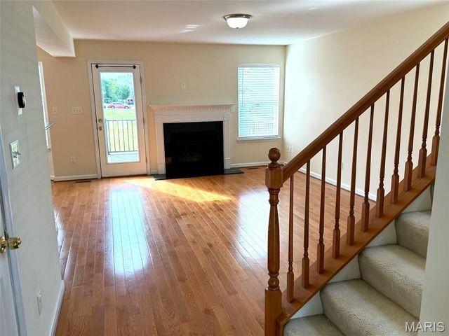 155 Roxbury Drive, O'fallon, MO 63366