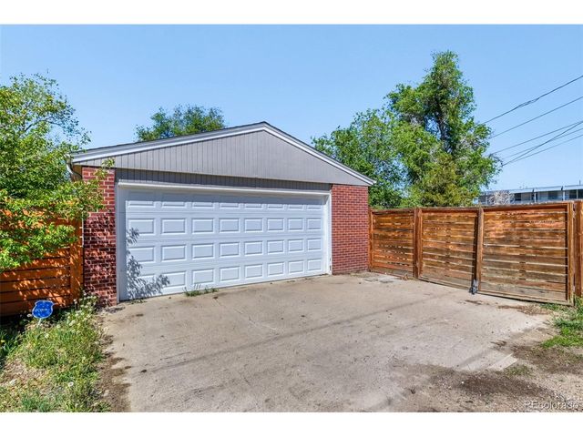 2380 Galena St, Aurora, CO 80010