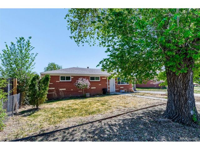 2380 Galena St, Aurora, CO 80010