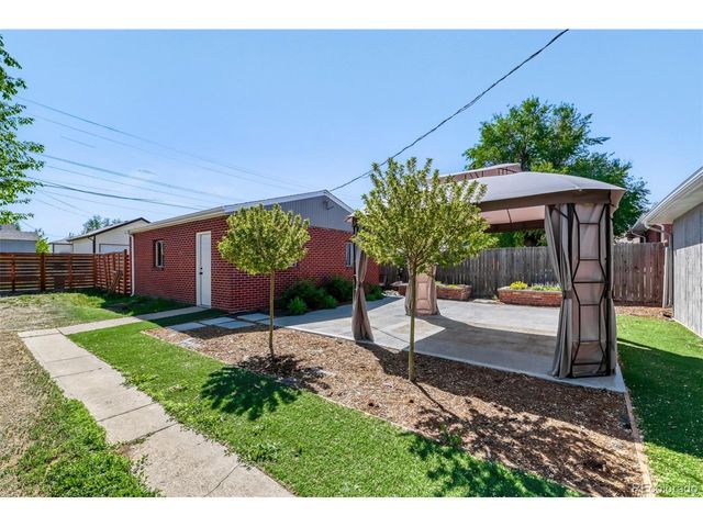 2380 Galena St, Aurora, CO 80010