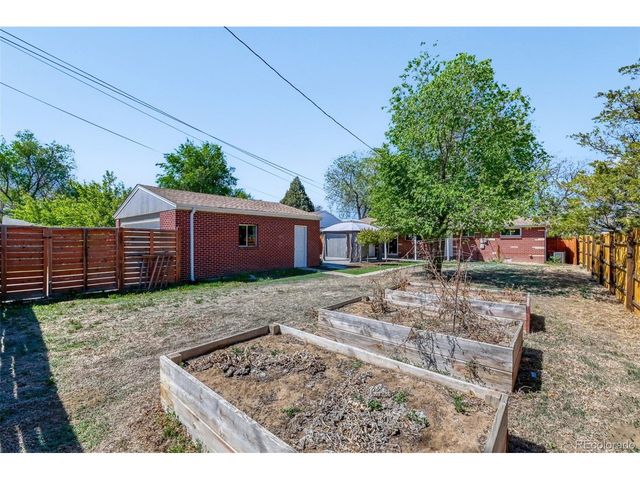 2380 Galena St, Aurora, CO 80010