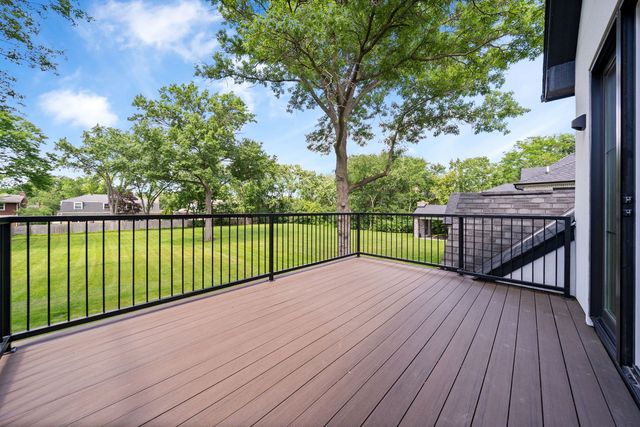 3890 Greenacre Drive, Northbrook, IL 60062