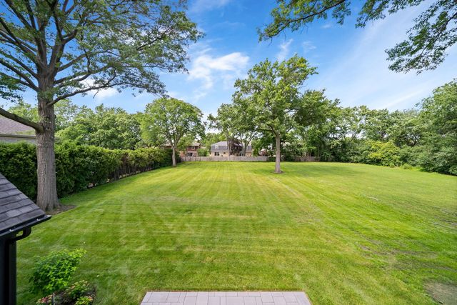 3890 Greenacre Drive, Northbrook, IL 60062