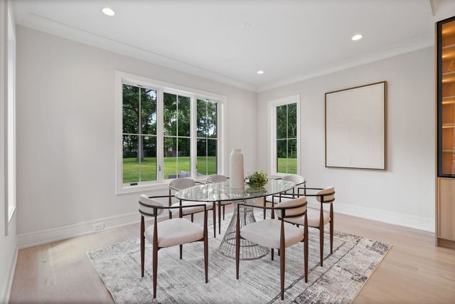 3890 Greenacre Drive, Northbrook, IL 60062