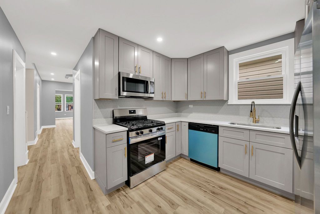 7140 S Winchester Avenue, Chicago, IL 60636 — photo 3