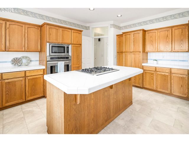 6490 Se NORMA Cir, Milwaukie, OR 97267