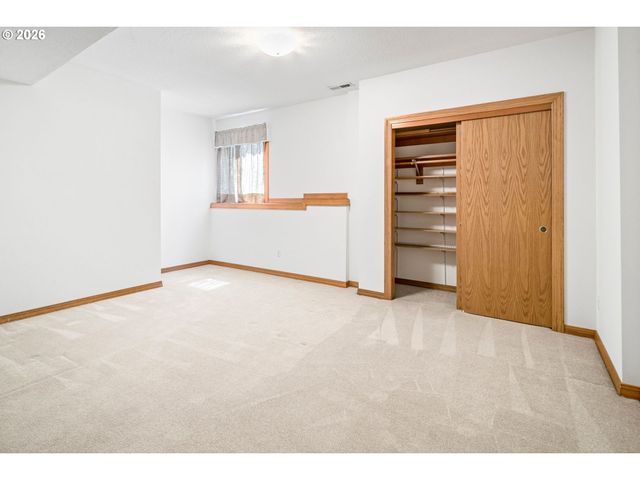6490 Se NORMA Cir, Milwaukie, OR 97267