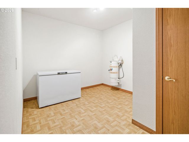 6490 Se NORMA Cir, Milwaukie, OR 97267