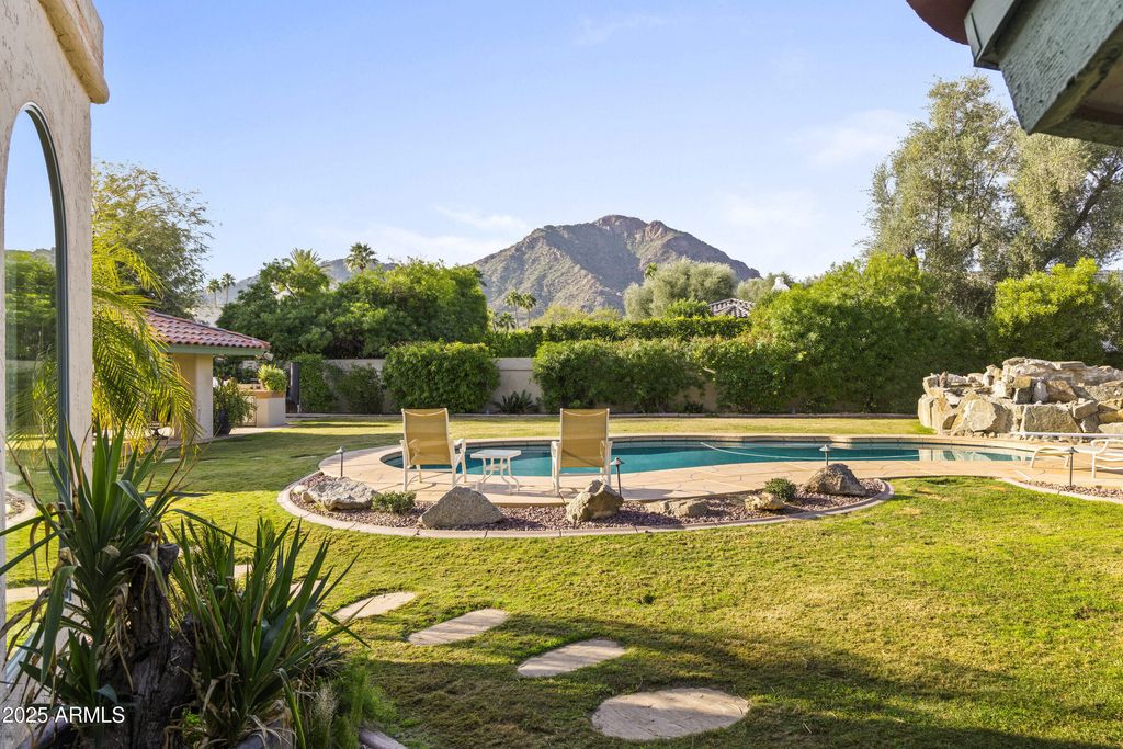 6131 E NAUMANN Drive, Paradise Valley, AZ 85253