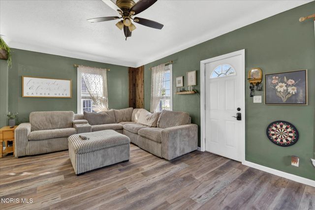 203 College Street, Fayette, OH 43521