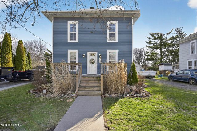 203 College Street, Fayette, OH 43521