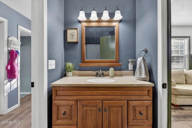 203 College Street, Fayette, OH 43521