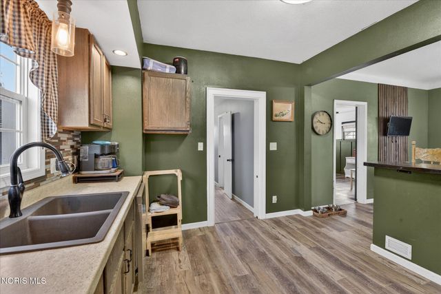 203 College Street, Fayette, OH 43521