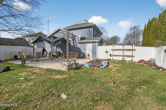 203 College Street, Fayette, OH 43521