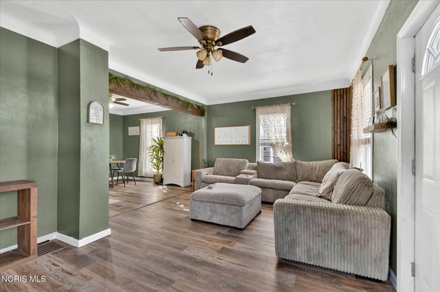 203 College Street, Fayette, OH 43521