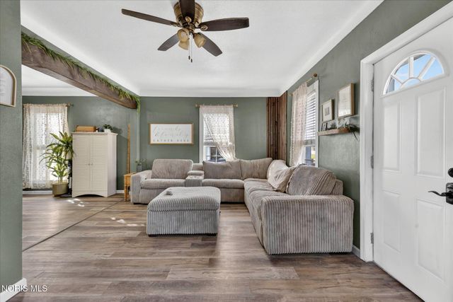 203 College Street, Fayette, OH 43521