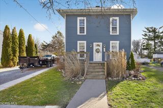 203 College Street, Fayette, OH 43521