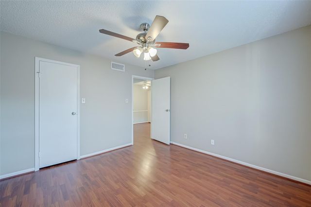 2120 El Paseo Street 2407, Houston, TX 77054