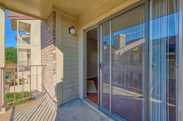 2120 El Paseo Street 2407, Houston, TX 77054