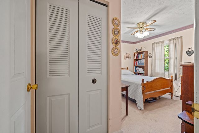 209 Farmbrook Circle, Frankfort, KY 40601