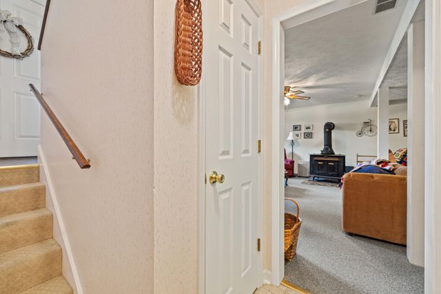 209 Farmbrook Circle, Frankfort, KY 40601
