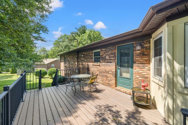 209 Farmbrook Circle, Frankfort, KY 40601