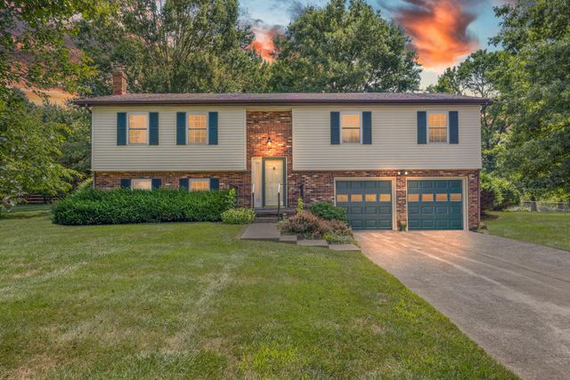 209 Farmbrook Circle, Frankfort, KY 40601