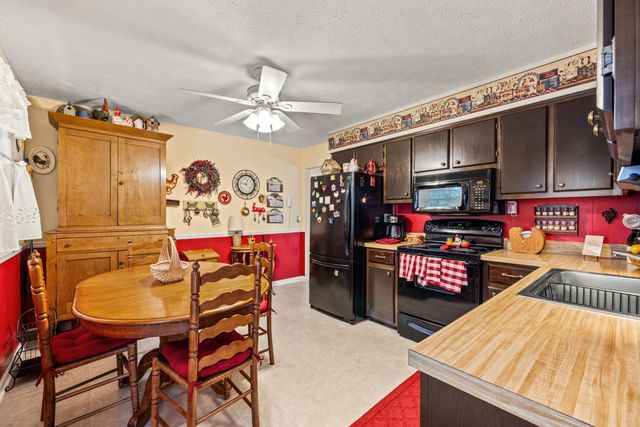 209 Farmbrook Circle, Frankfort, KY 40601