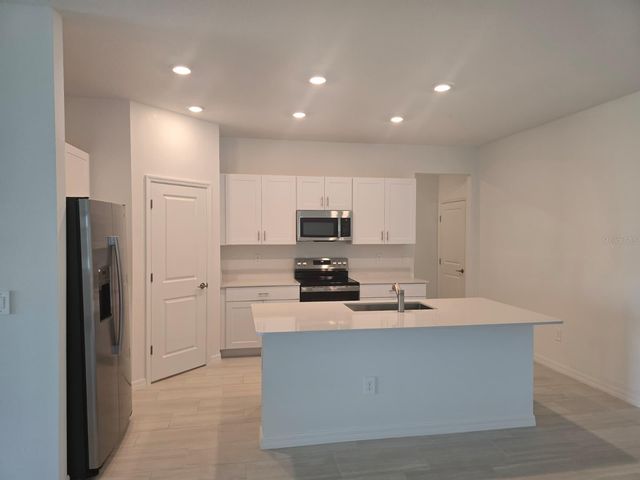 9325 SCOUTER BEE PLACE, Land O Lakes, FL 34637