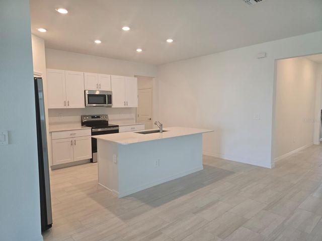 9325 SCOUTER BEE PLACE, Land O Lakes, FL 34637