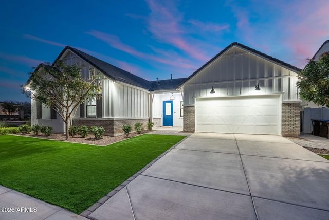 35562 N GEMSTONE Way, San Tan Valley, AZ 85144