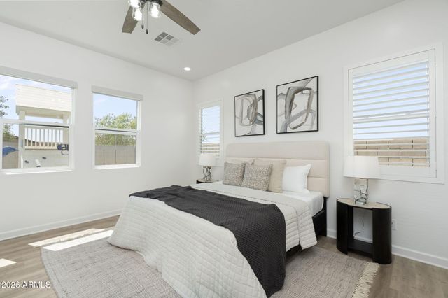 35562 N GEMSTONE Way, San Tan Valley, AZ 85144