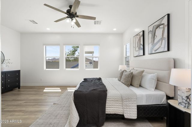 35562 N GEMSTONE Way, San Tan Valley, AZ 85144