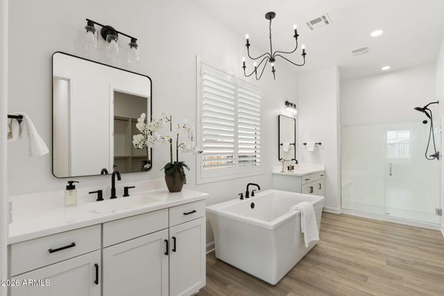 35562 N GEMSTONE Way, San Tan Valley, AZ 85144
