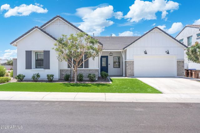 35562 N GEMSTONE Way, San Tan Valley, AZ 85144