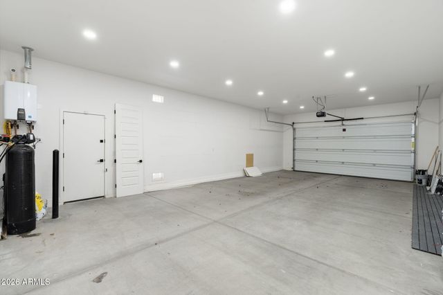 35562 N GEMSTONE Way, San Tan Valley, AZ 85144