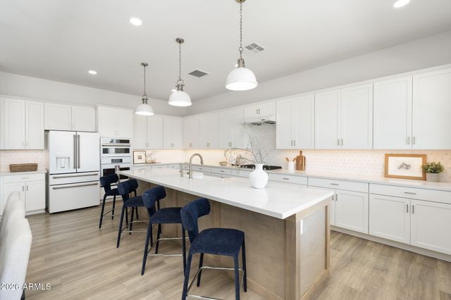 35562 N GEMSTONE Way, San Tan Valley, AZ 85144