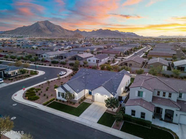35562 N GEMSTONE Way, San Tan Valley, AZ 85144