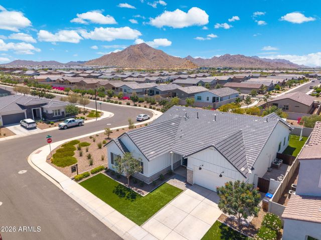 35562 N GEMSTONE Way, San Tan Valley, AZ 85144