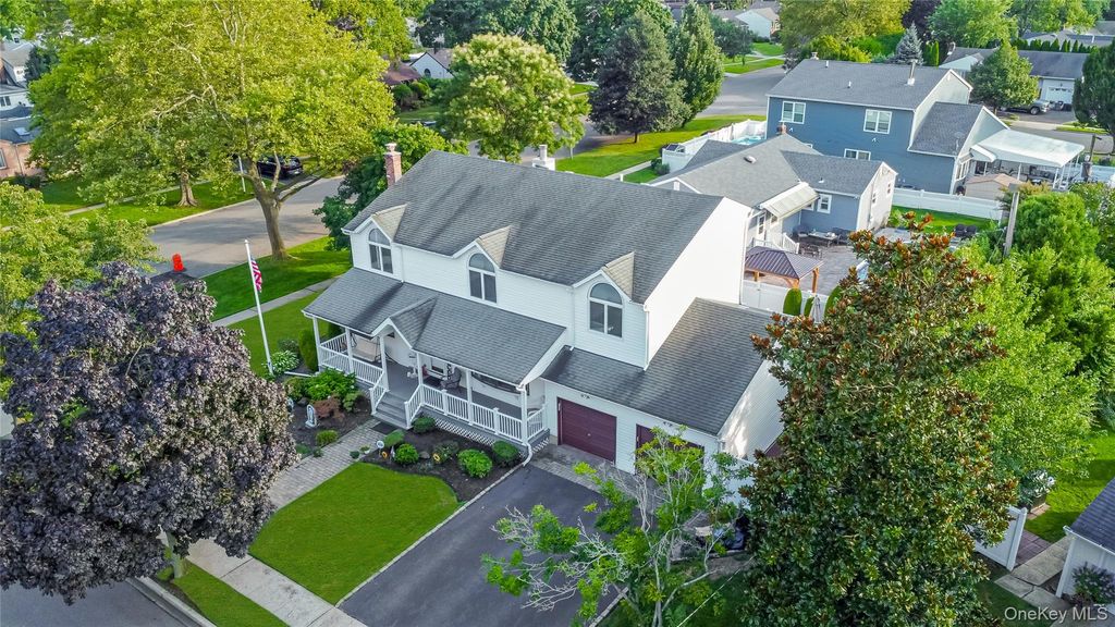 14 Arthur Street, Farmingdale, NY 11735 — photo 3